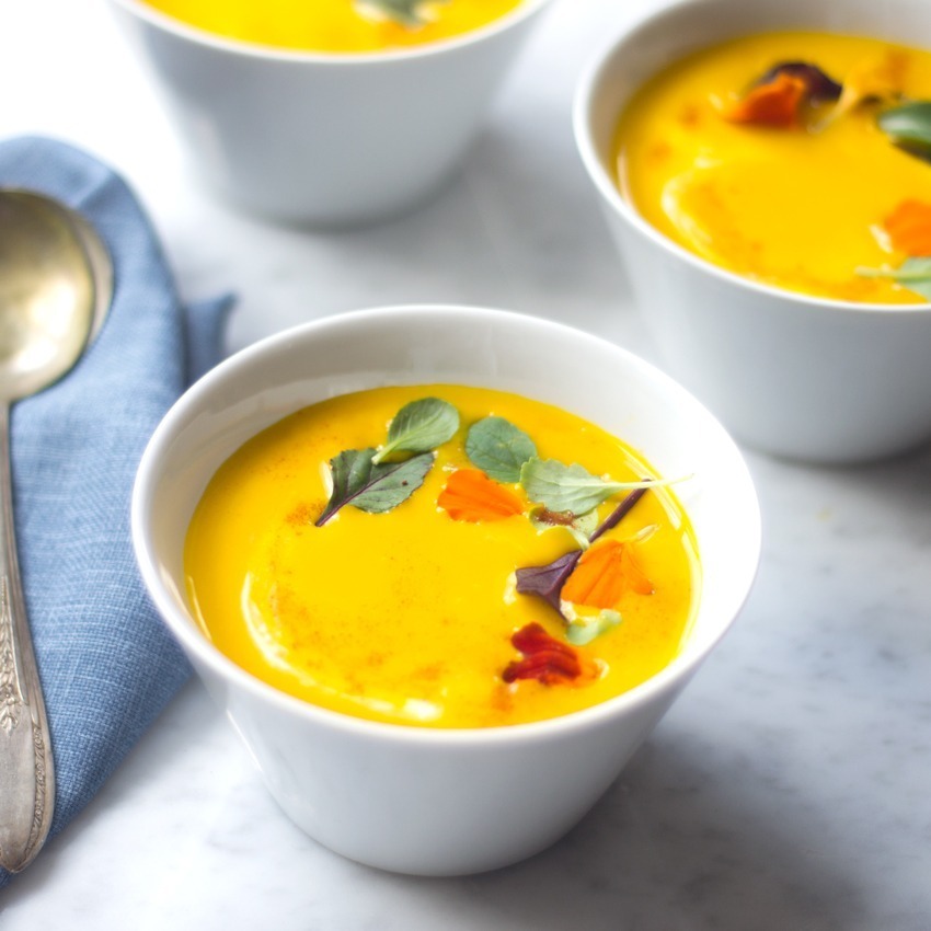 SOPA  de zapallo asado y romero ( 3 porciones )