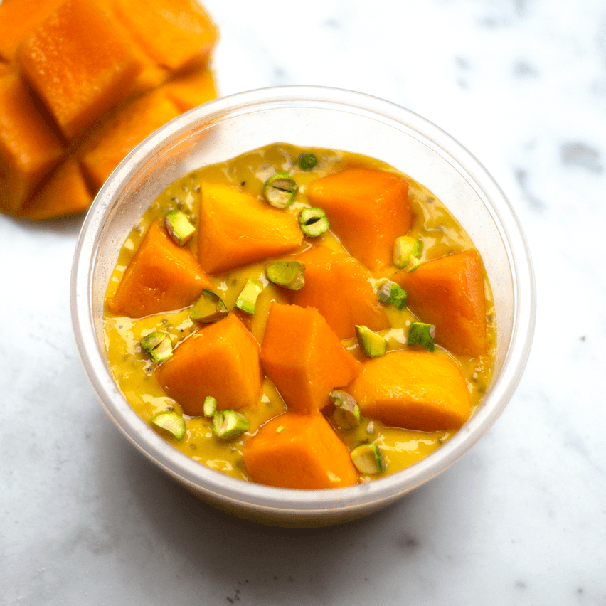 PUDDING DE CHIA MANGO ANTIOXIDANTE CON PISTACHOS
