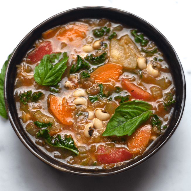 SOPA MINESTRONE CON QUINUA Y VEGETALES