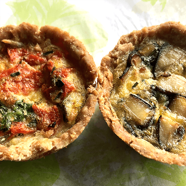 Quiche de tomates secos, mozzarella y albahaca ( 3 unidades )