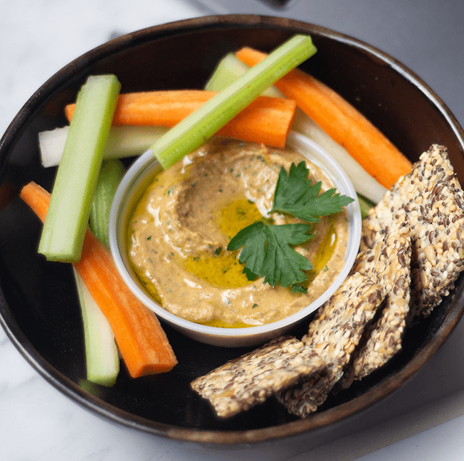 DIP DE BERENJENA Y TOMATE ASADO